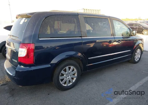 2013 Chrysler Town & Country Touring z USA, uszkodzony, nr VIN 2C4RC1BG2DR512286